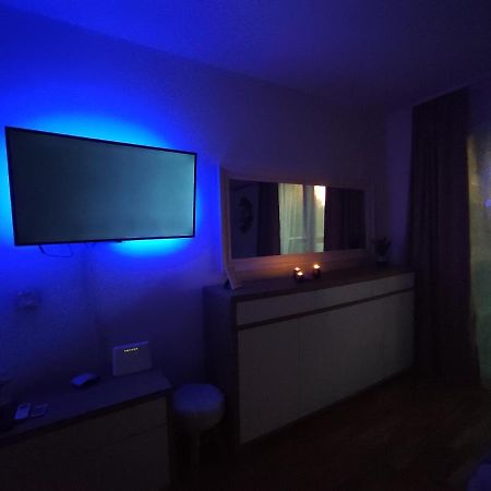 Sky Way Studio Apartment Sarajevo Bagian luar foto