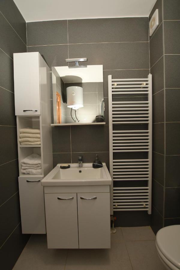Sky Way Studio Apartment Sarajevo Bagian luar foto