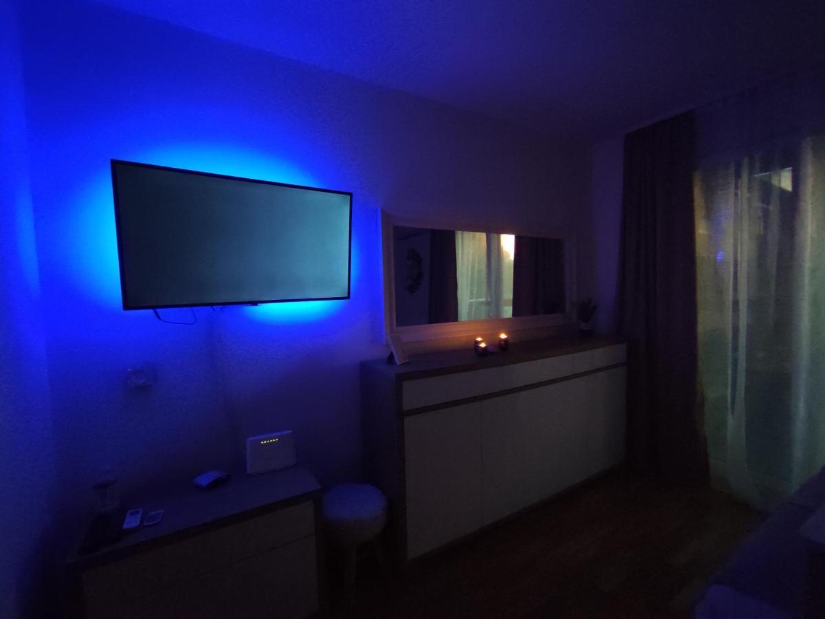 Sky Way Studio Apartment Sarajevo Bagian luar foto